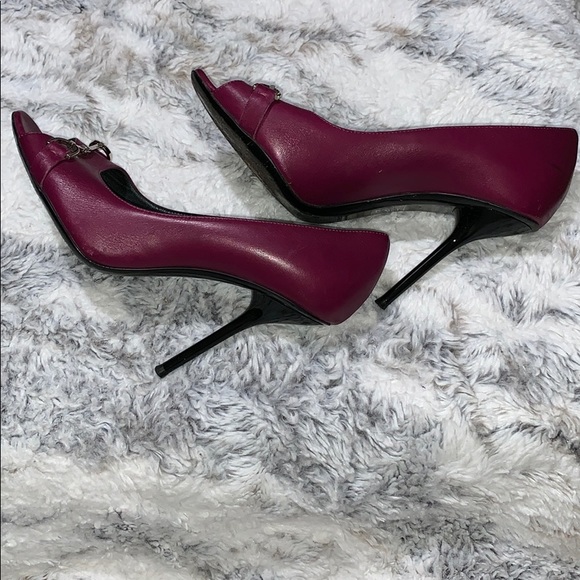 Gucci peep toe stilettos authentic in 38 1/2 (8.5) - Picture 3 of 8